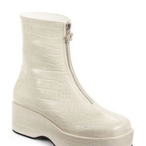 Lisa Says Gah White Chloe Platform Boot